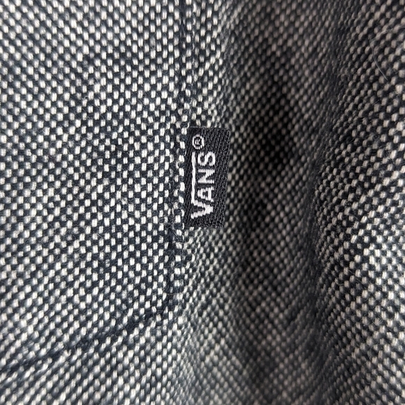 VANS 100% Cotton Dark Heathered Grey Button Down Shirt - Picture 5 of 9